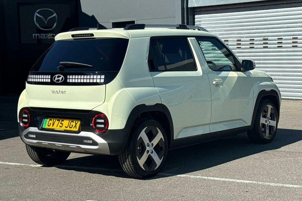 Hyundai Inster Long Range 49Kwh 02 Suv GV75JGX Yellow #3