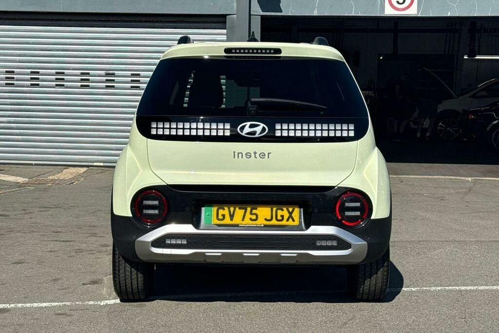 Hyundai Inster Long Range 49Kwh 02 Suv GV75JGX Yellow #4