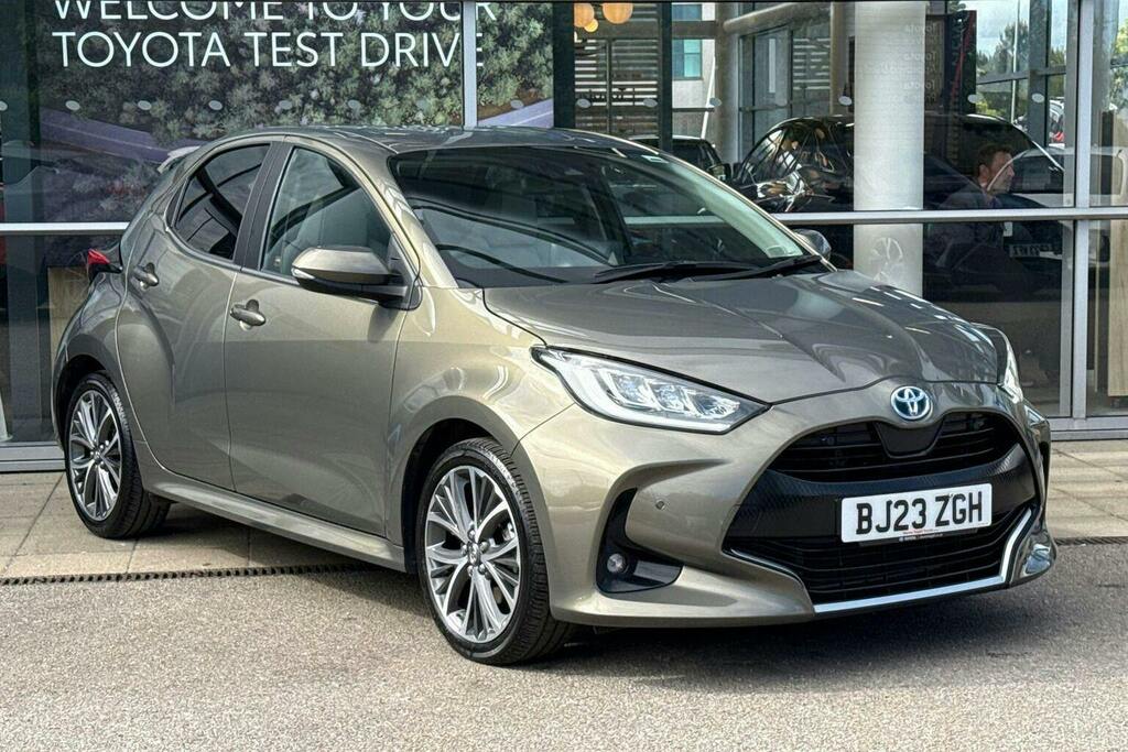 Toyota Yaris 1.5 Vvt H Excel Hatchback Hybrid E Cvt Brown