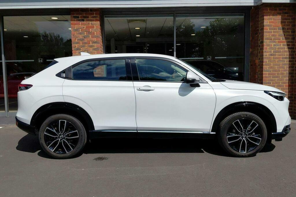 Honda Hr-V 1.5 H I Mmd Advance Suv Hybrid Cvt RA23NLX White #2