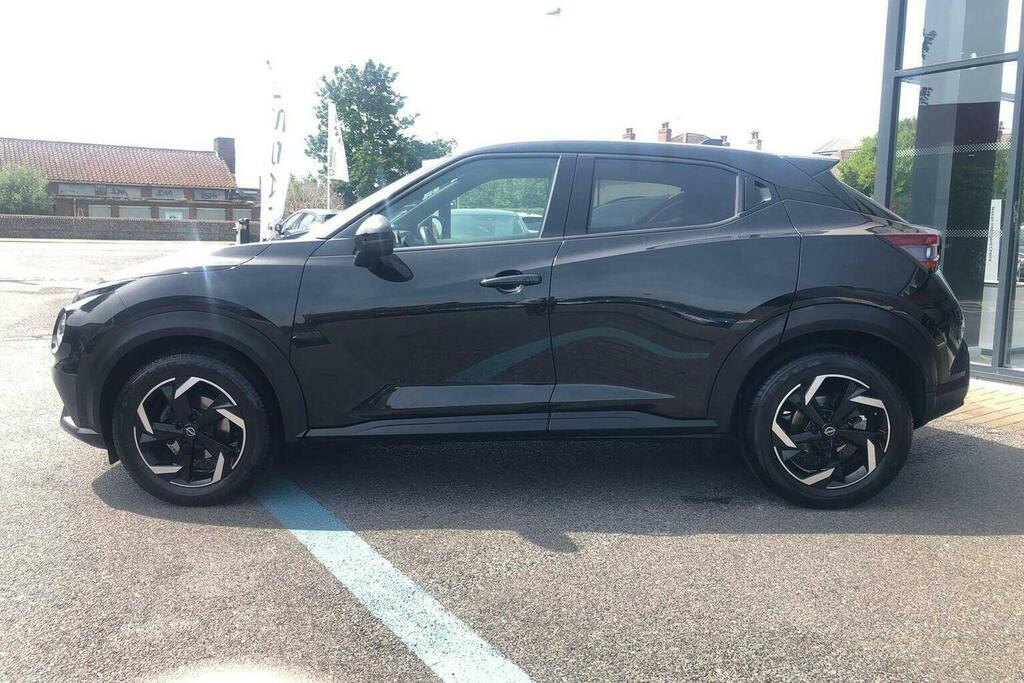Nissan Juke 1.0 Dig T N Connecta Suv Dct CK23OPZ Black #6