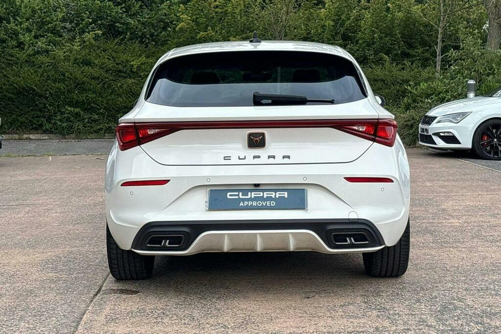 Cupra Leon 1.5 Tsi V1 Hatchback DE24LXO White #4