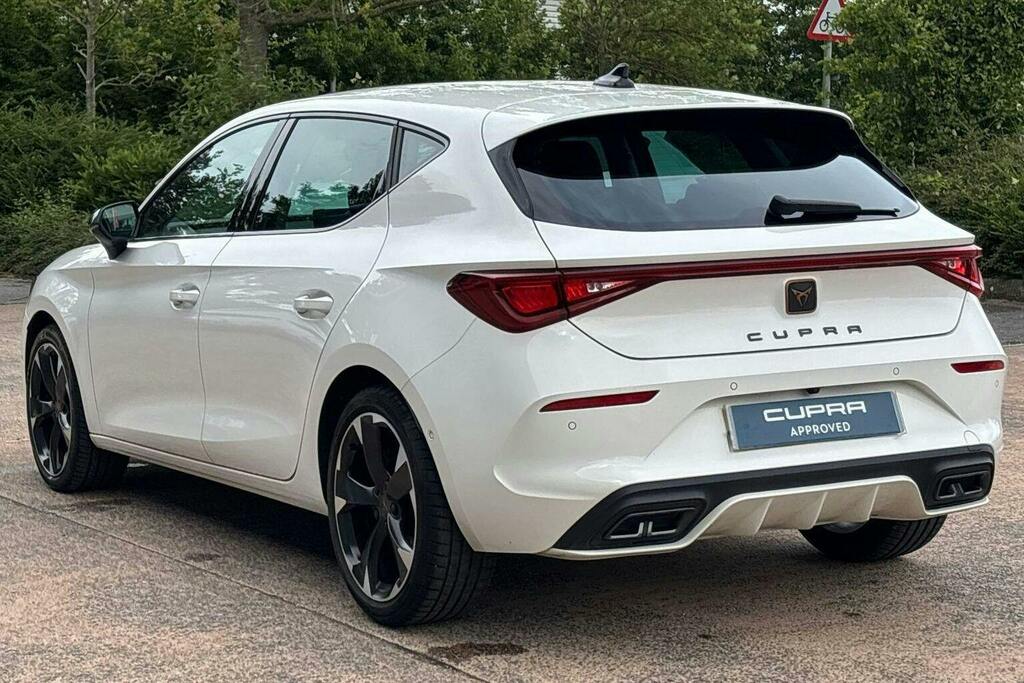 Cupra Leon 1.5 Tsi V1 Hatchback DE24LXO White #5