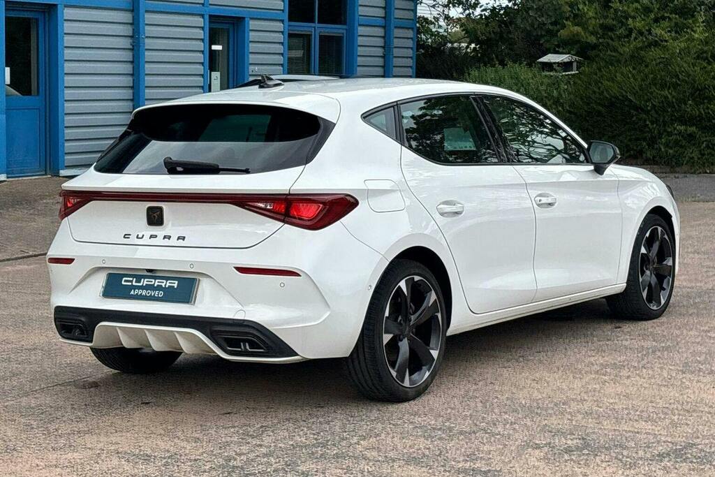 Cupra Leon 1.5 Tsi V1 Hatchback DE24LXO White #3