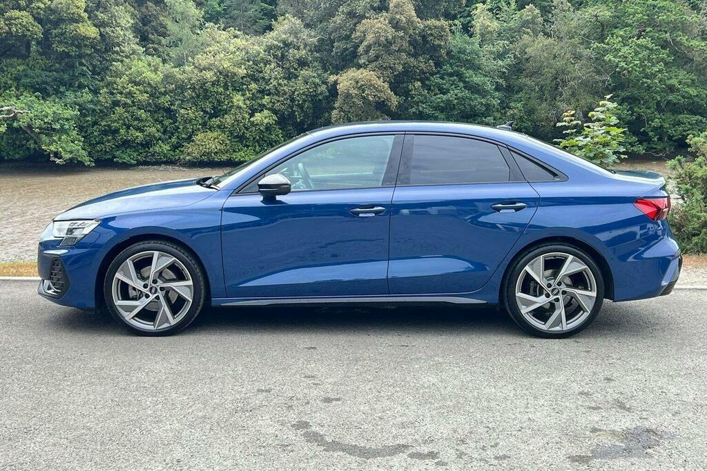 Audi A3 2.0 Tdi 35 Black Edition Saloon S Troni WL74BBU Blue #6