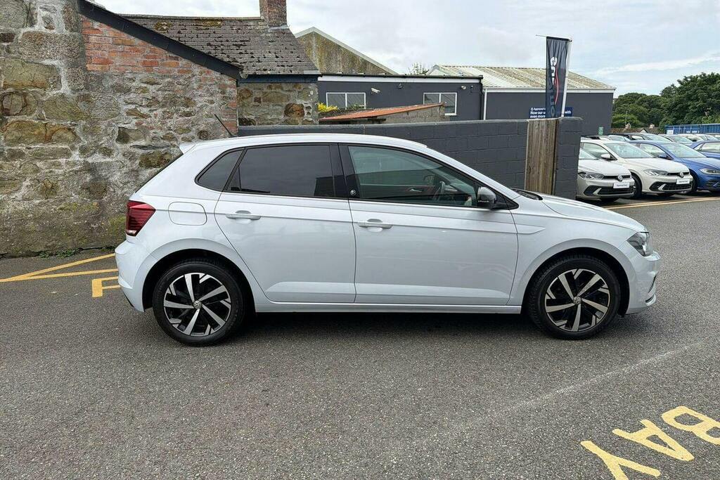 Volkswagen Polo 1.0 Tsi Beats Hatchback DY19KKN Silver #2