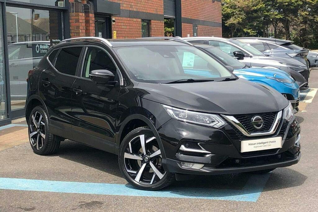 Nissan Qashqai 1.3 Dig T N Motion Suv Black