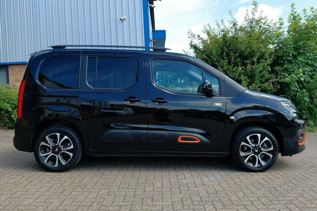 Citroen e-Berlingo 50Kwh Flair Xtr M Mpv CA23ECC Black #2