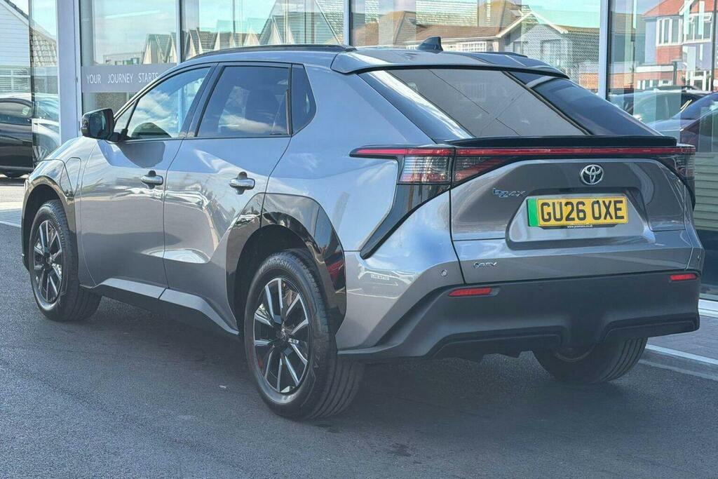 Toyota bZ4X 73.1Kwh Design Suv GU26OXE Silver #4
