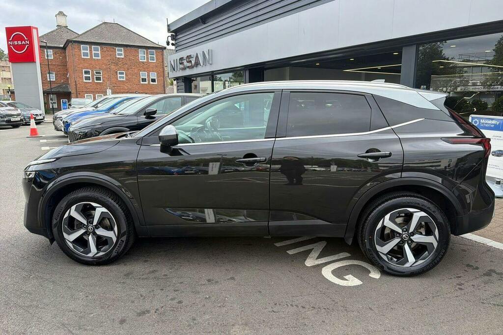 Nissan Qashqai 1.3 Dig T Mhev Premiere Edition Suv Hyb EY71HTP Black #6