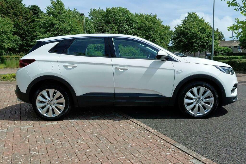 Vauxhall Grandland X 1.2 Turbo Elite Nav Suv 8Spd HG70EWT White #2