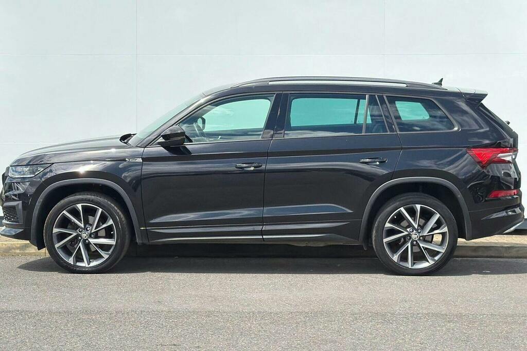 Skoda Kodiaq 1.5 Tsi Act Sportline Suv Dsg WG23UKD Black #6