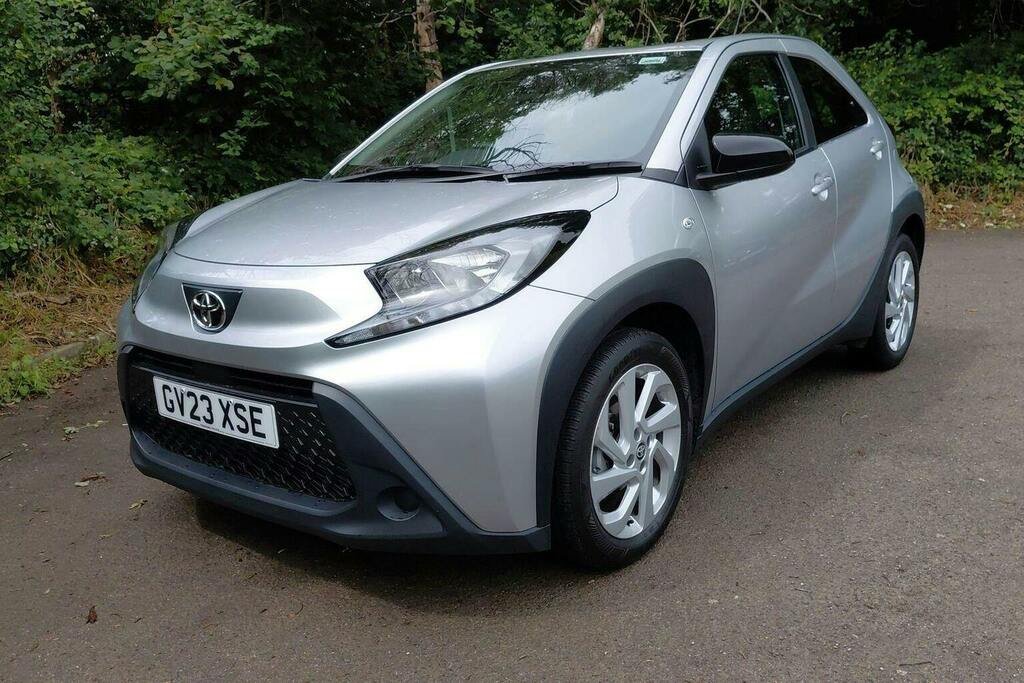 Toyota Aygo X 1.0 Vvt I Pure Hatchback Silver #3