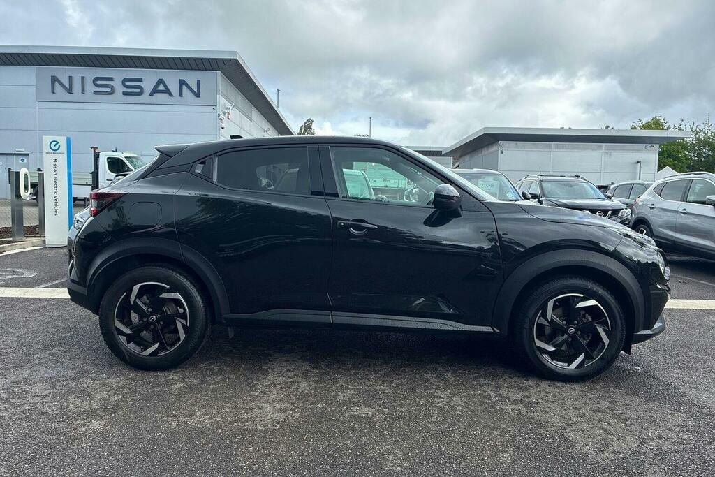 Nissan Juke 1.0 Dig T N Connecta Suv Dct HV73YAW Black #2