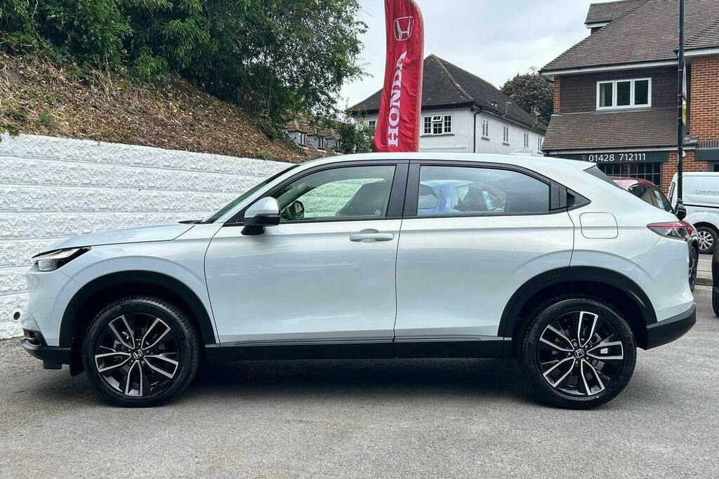 Honda Hr-V 1.5 H I Mmd Elegance Suv Hybrid Cvt White #6