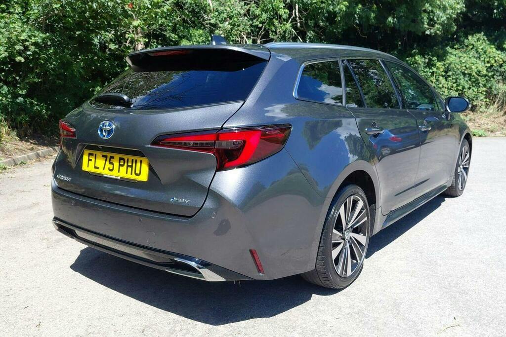 Toyota Corolla 1.8 Vvt H Design Touring Sports Hybrid Grey #2