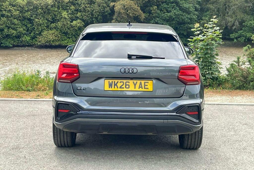 Audi Q2 1.5 Tfsi Cod 35 Black Edition Suv S Tro WK26YAE Grey #4