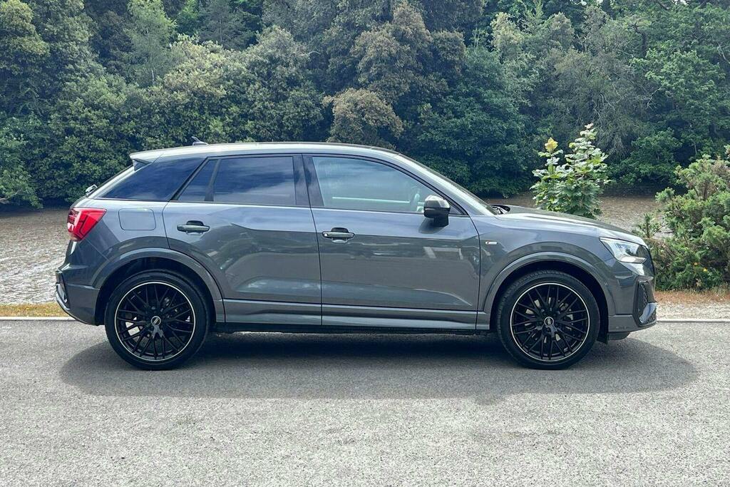 Audi Q2 1.5 Tfsi Cod 35 Black Edition Suv S Tro WK26YAE Grey #2
