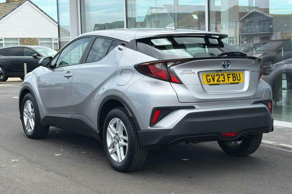 Toyota C-Hr 1.8 Vvt H Icon Suv Hybrid Cvt Silver #4