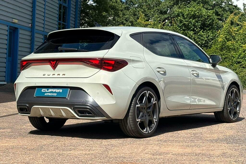 Cupra Leon 1.5 Tsi V2 Hatchback DK75XKW Grey #3