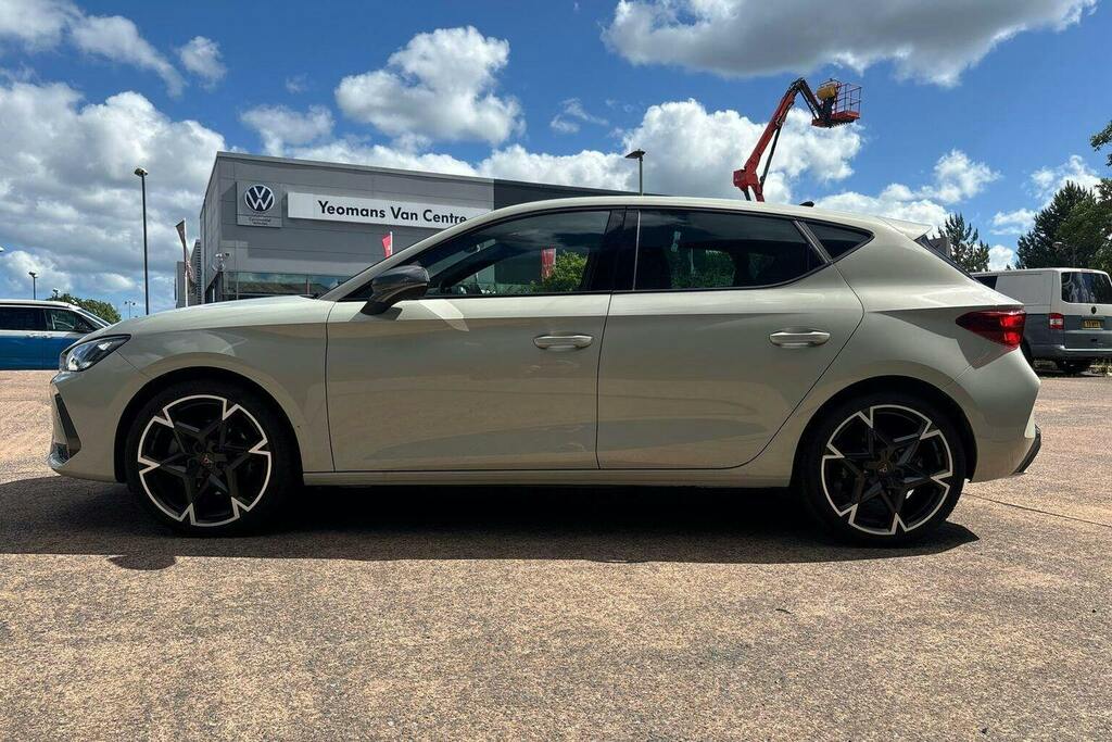 Cupra Leon 1.5 Tsi V2 Hatchback DK75XKW Grey #6