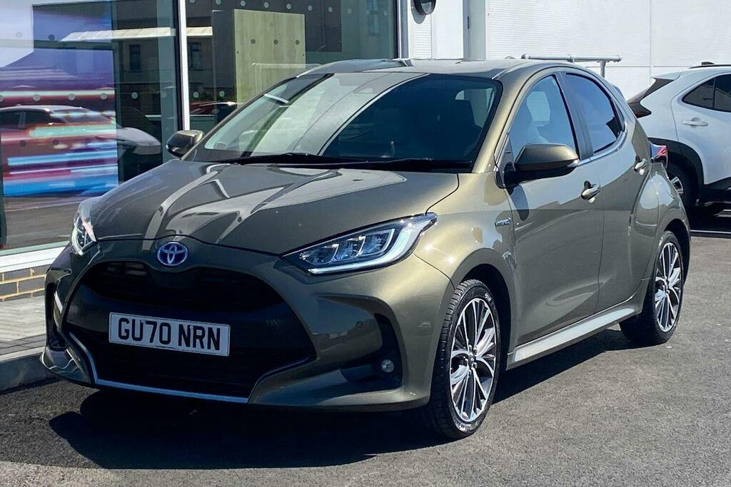Toyota Yaris 1.5 Vvt H Excel Hatchback Hybrid E Cvt GU70NRN Brown #3