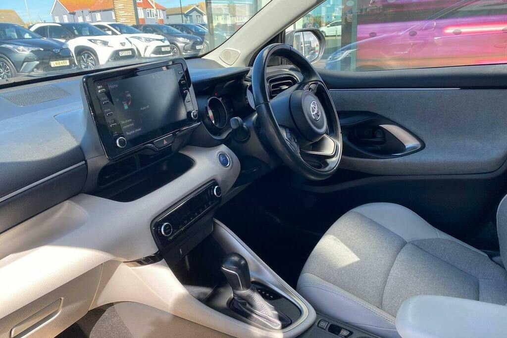 Toyota Yaris 1.5 Vvt H Excel Hatchback Hybrid E Cvt GU70NRN Brown #5