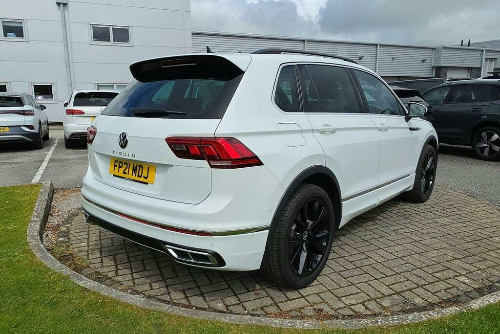Volkswagen Tiguan 1.5 Tsi R-line Suv Dsg FP21MDJ White #3