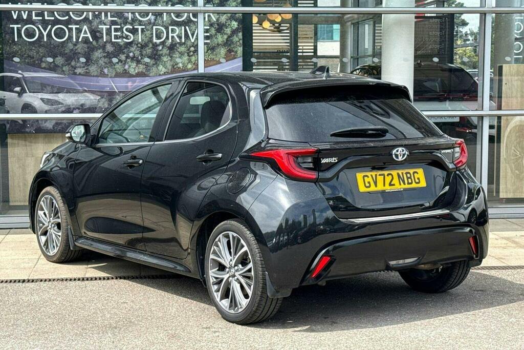 Toyota Yaris 1.5 Vvt H Excel Hatchback Hybrid E Cvt GV72NBG Black #4