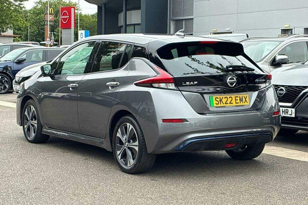 Nissan Leaf 40Kwh Tekna Hatchback SK22EMX Grey #5