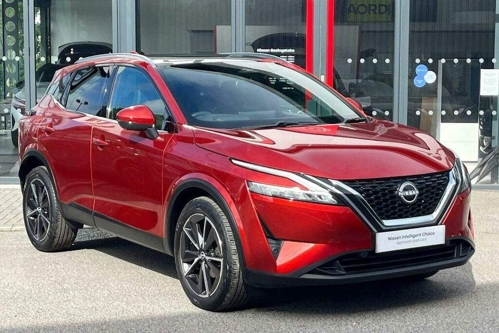 Nissan Qashqai 1.3 Dig T Mhev Tekna Suv Hybrid Xtron YF73HJN Red