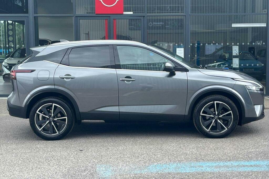 Nissan Qashqai 1.3 Dig T Mhev Tekna Suv Hybrid Xtron RV24TPF Grey #2