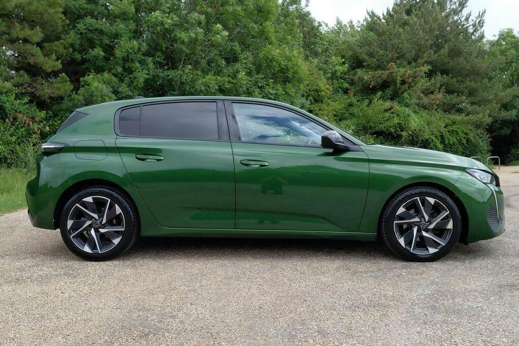 Peugeot 308 1.2 Puretech Allure Premium Hatchback E VN72WGX Green #2