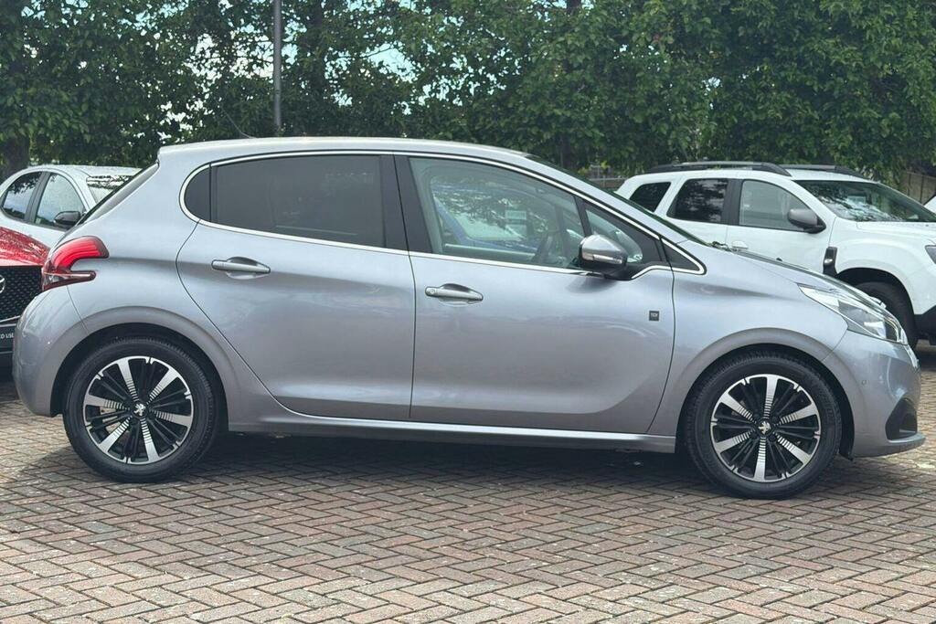 Peugeot 208 1.2 Puretech Tech Edition Hatchback Man HY69SWX Grey #2