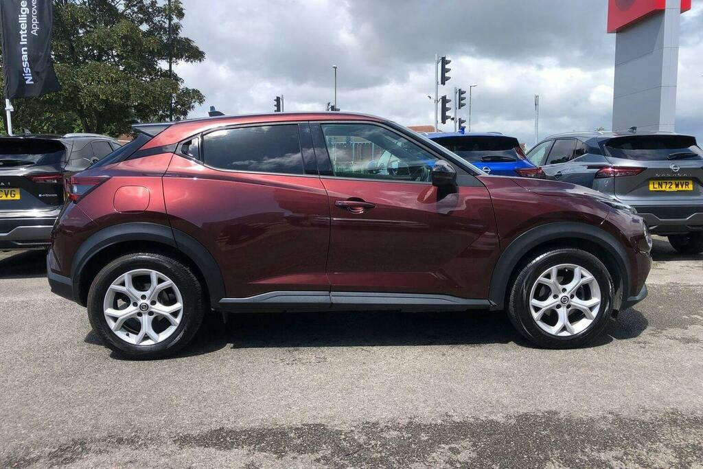 Nissan Juke 1.0 Dig T N Connecta Suv CK22LZP Red #2
