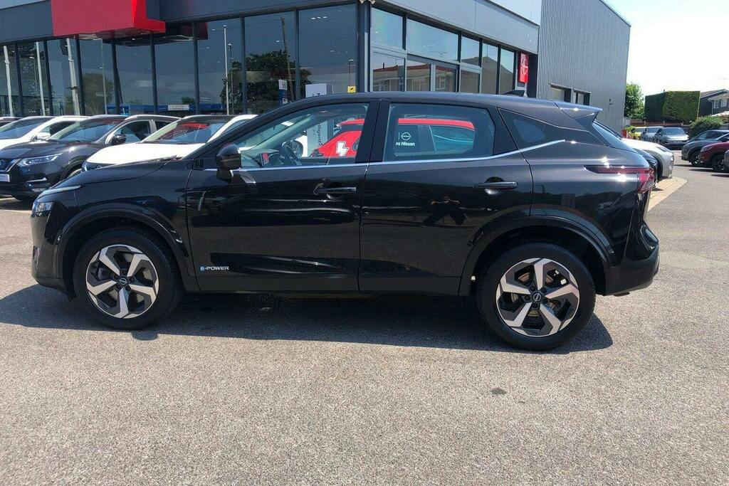 Nissan Qashqai 1.5 H E Power Acenta Premium Suv Hybrid Black #6
