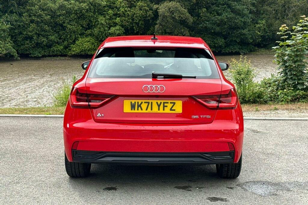 Audi A1 1.5 Tfsi 35 Sport Sportback S Tronic Red #4