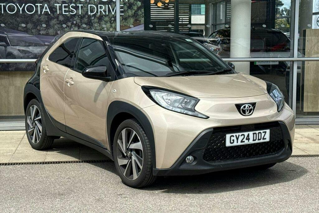 Toyota Aygo X 1.0 Vvt I Edge Hatchback Beige