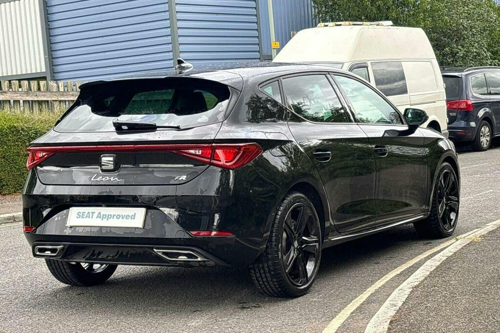 Seat Leon 1.5 Etsi Mhev Fr Black Edition Hatchback Petro WG75VOY Black #3
