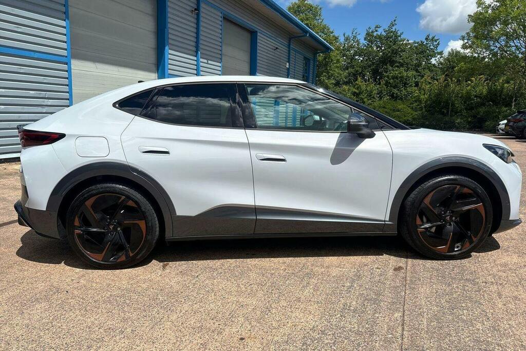 Cupra Tavascan 77Kwh V2 Suv Coupe White #2