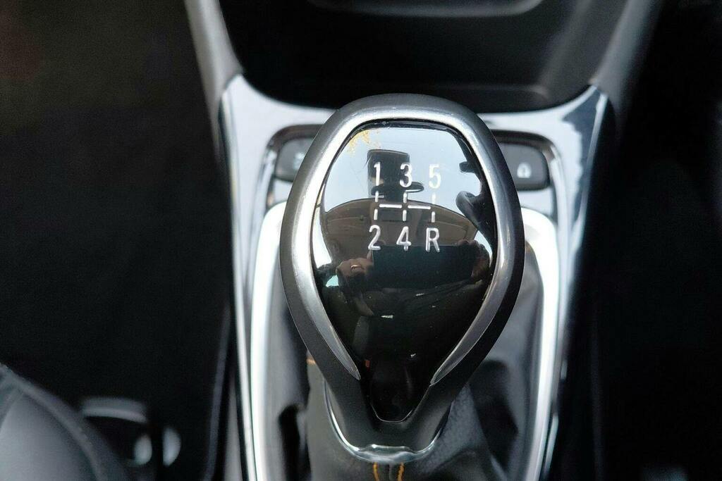 Vauxhall Crossland X 1.2T 130 Elite Nav Start Stop Hatchba  #24