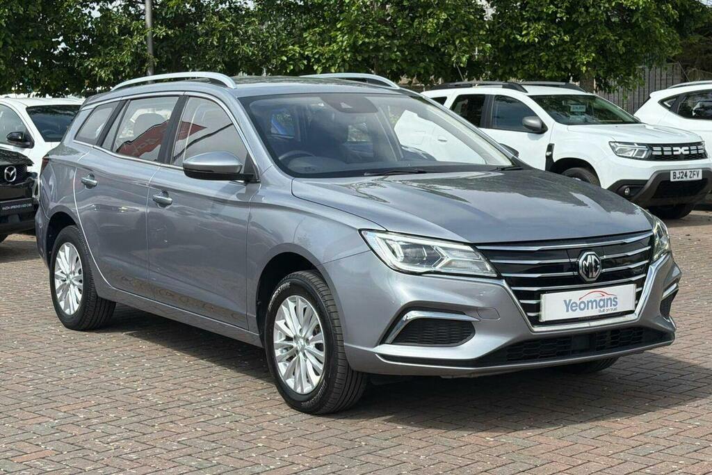 MG MG5 61.1Kwh Exclusive Long Range Estate A Silver