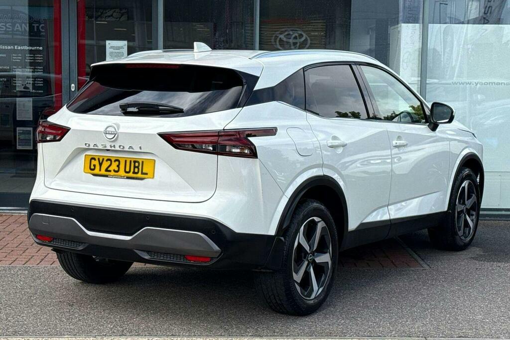 Nissan Qashqai 1.3 Dig-t Mh N-connecta Glass Roof Black #3