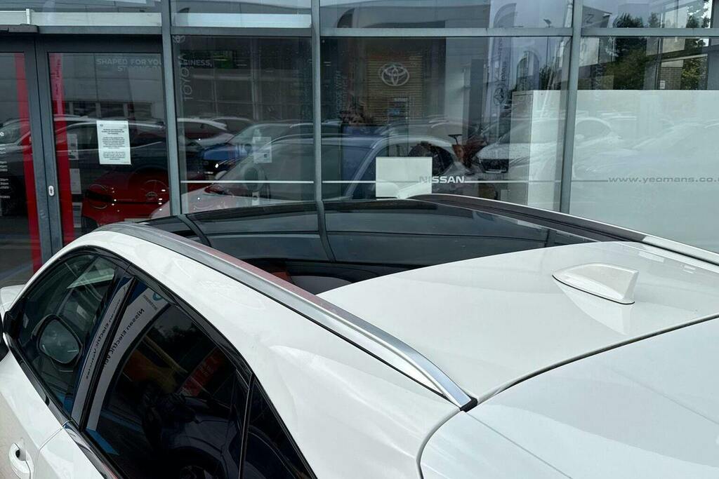 Nissan Qashqai 1.3 Dig-t Mh N-connecta Glass Roof Black #30
