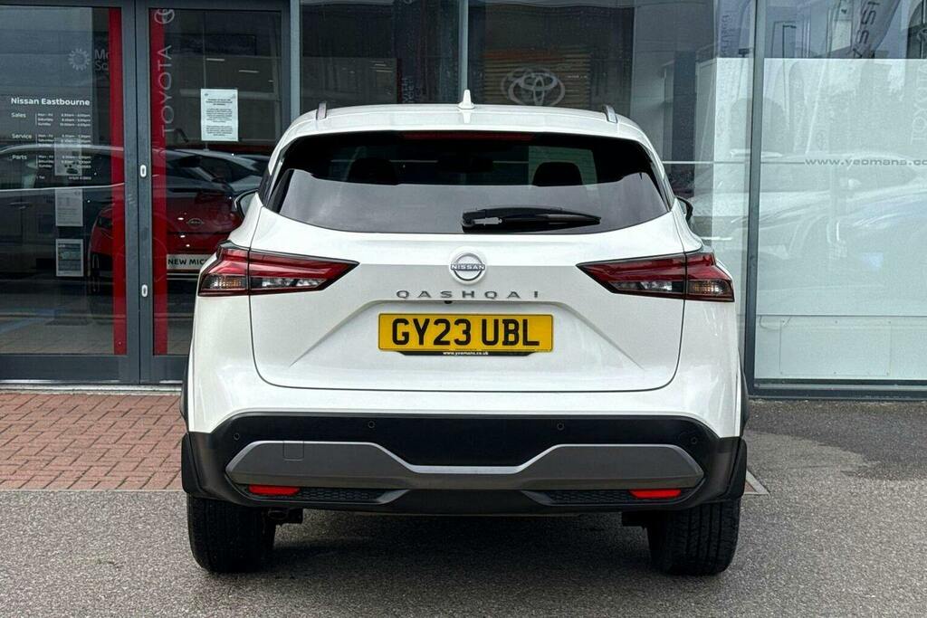 Nissan Qashqai 1.3 Dig-t Mh N-connecta Glass Roof Black #4