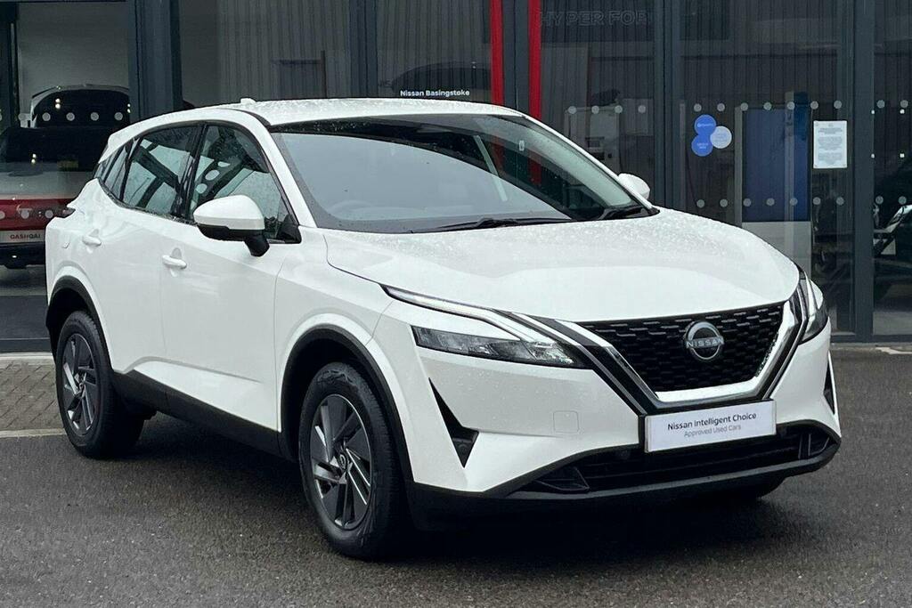 Nissan Qashqai 1.3 Dig T Mhev Acenta Premium Suv Hybri FN23TCU White