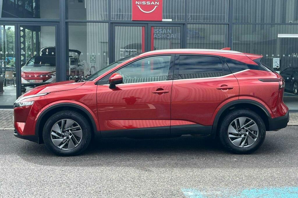 Nissan Qashqai 1.3 Dig T Mhev Acenta Premium Suv Hybri Red #6