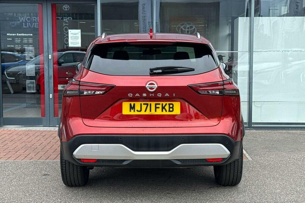 Nissan Qashqai 1.3 Dig T Mhev Tekna Plus Suv Hybrid Xt Red #4
