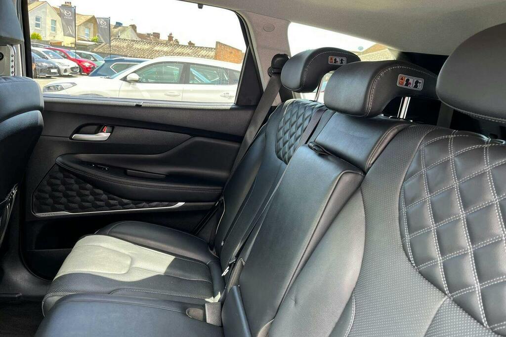 Hyundai Santa Fe 1.6L Ultimate Black #17