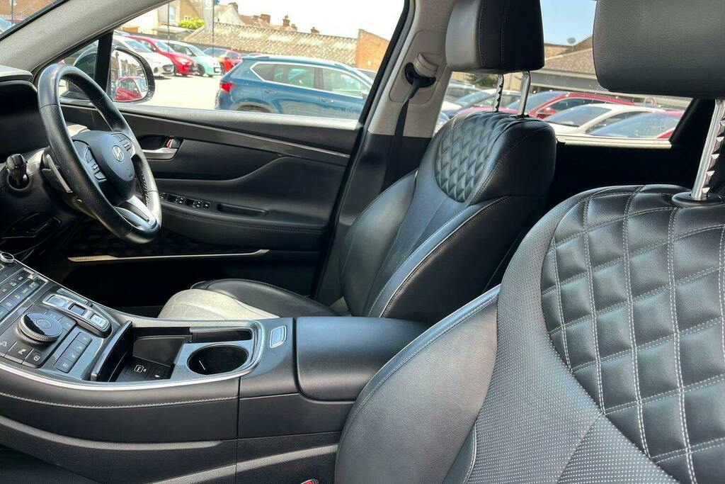 Hyundai Santa Fe 1.6L Ultimate Black #16